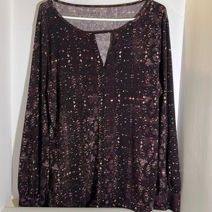 Nine West blouse size Medium long sleeves peek neckline cuff sleeves purple pink